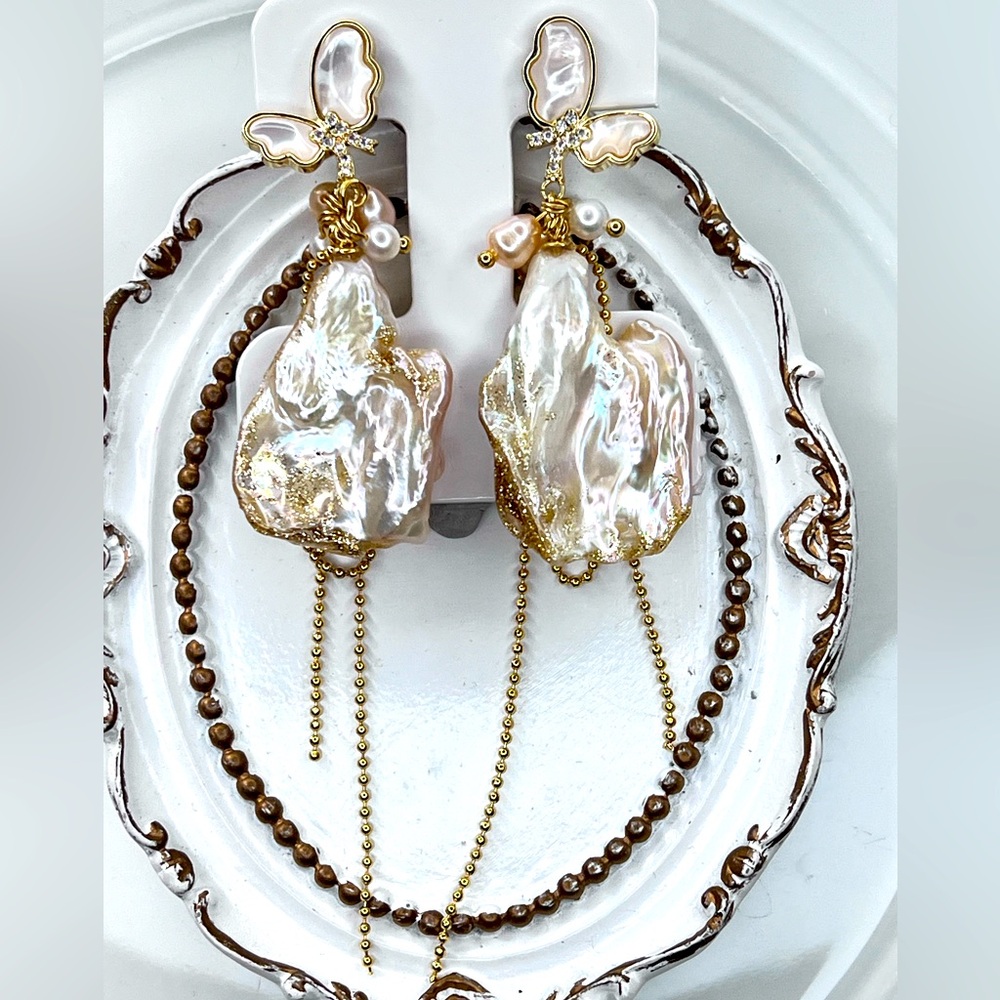 Handmade S925 SS Posts Huge Freshwater Aurora Keshi Pearl MOP 🦋 Earrings